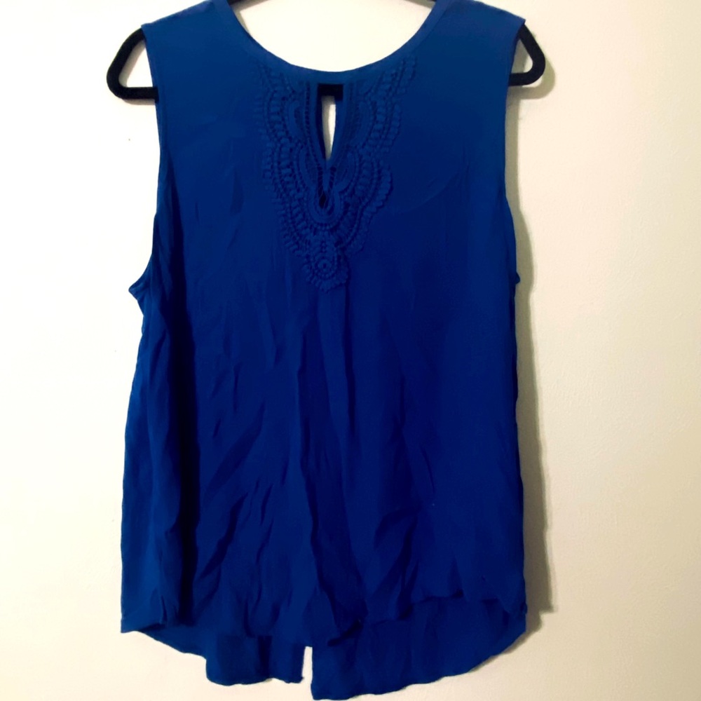 Embroidered blue tank